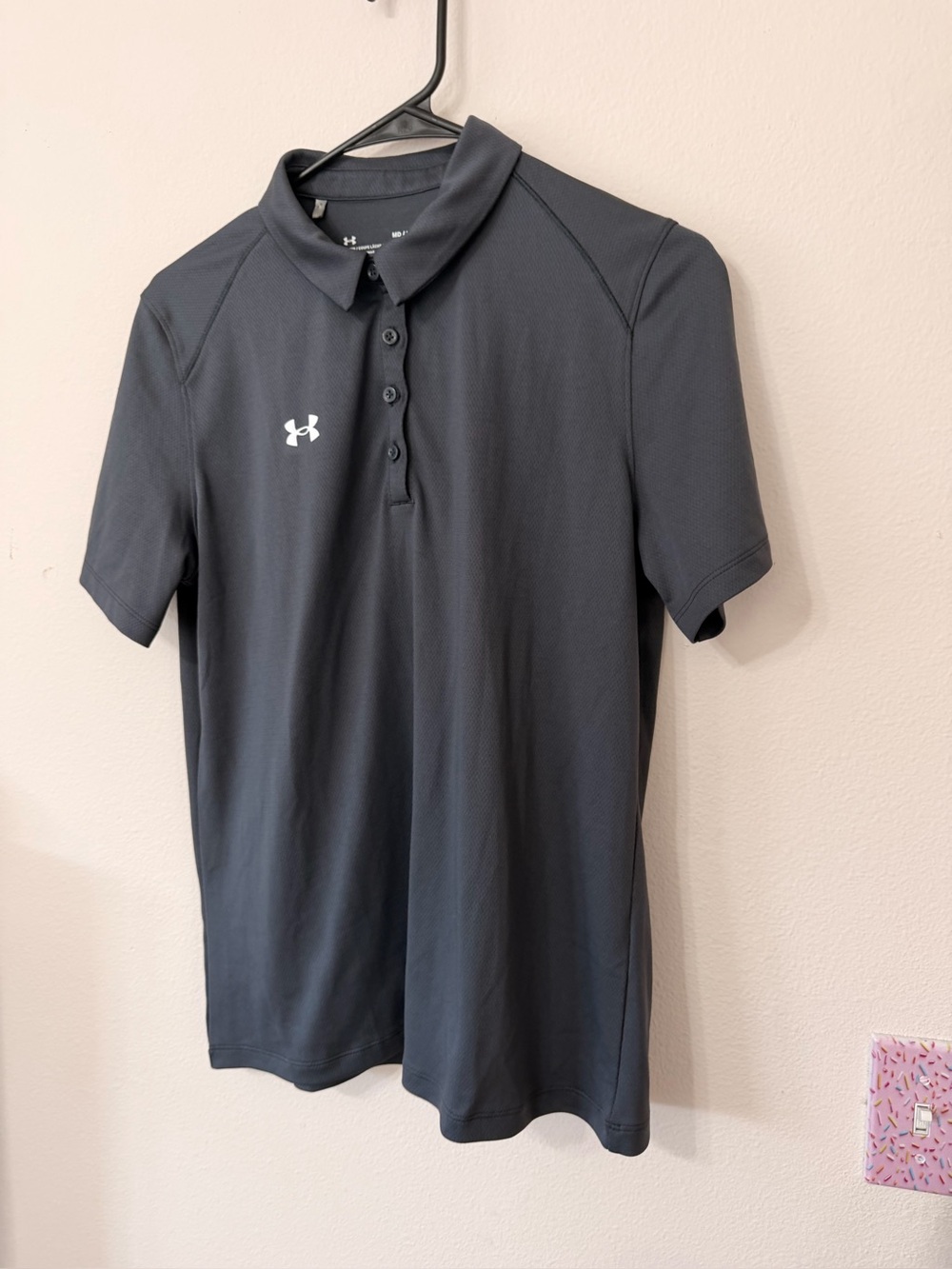 Under Armour men’s polo top size M